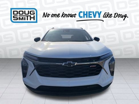 New 2026 Chevrolet Trax RS w/ Driver Confidence Package image 2