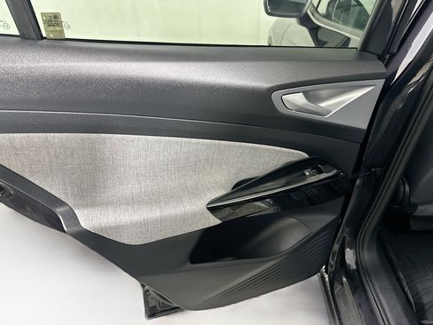 Used 2024 Volkswagen ID.4 2WD image 25