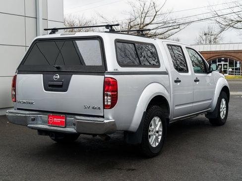 Used 2019 Nissan Frontier SV image 6