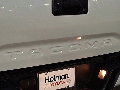 Certified 2023 Toyota Tacoma TRD Sport image 31