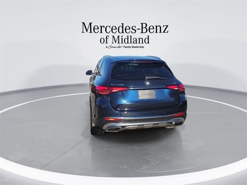 Used 2023 Mercedes-Benz GLC 300 4MATIC image 7