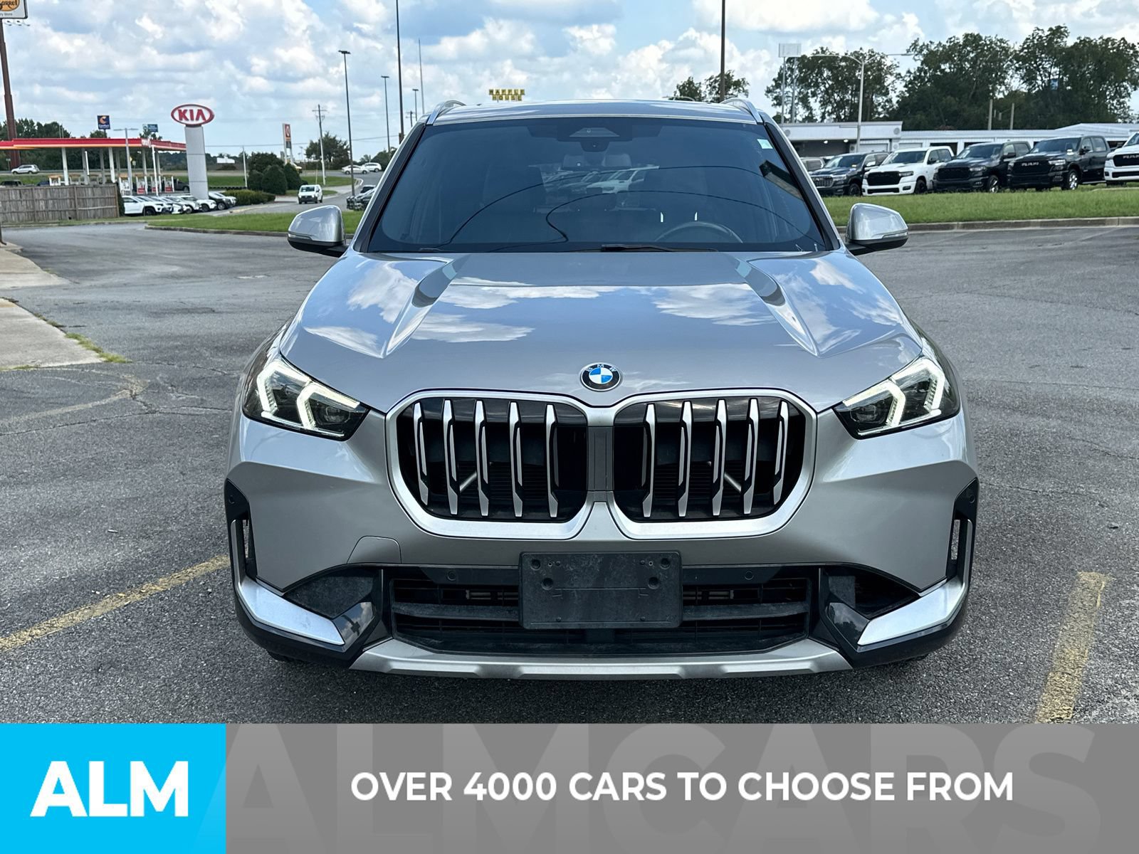 Used 2025 BMW X1 xDrive28i AWD/4WD image 2