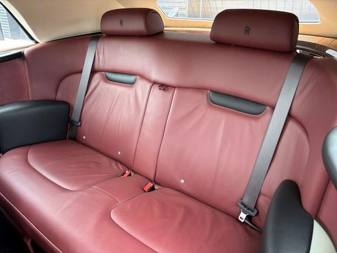Used 2010 Rolls-Royce Phantom Drophead Coupe image 30