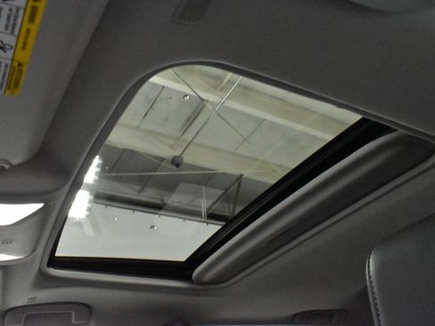 Used 2024 Toyota RAV4 XLE Premium image 20