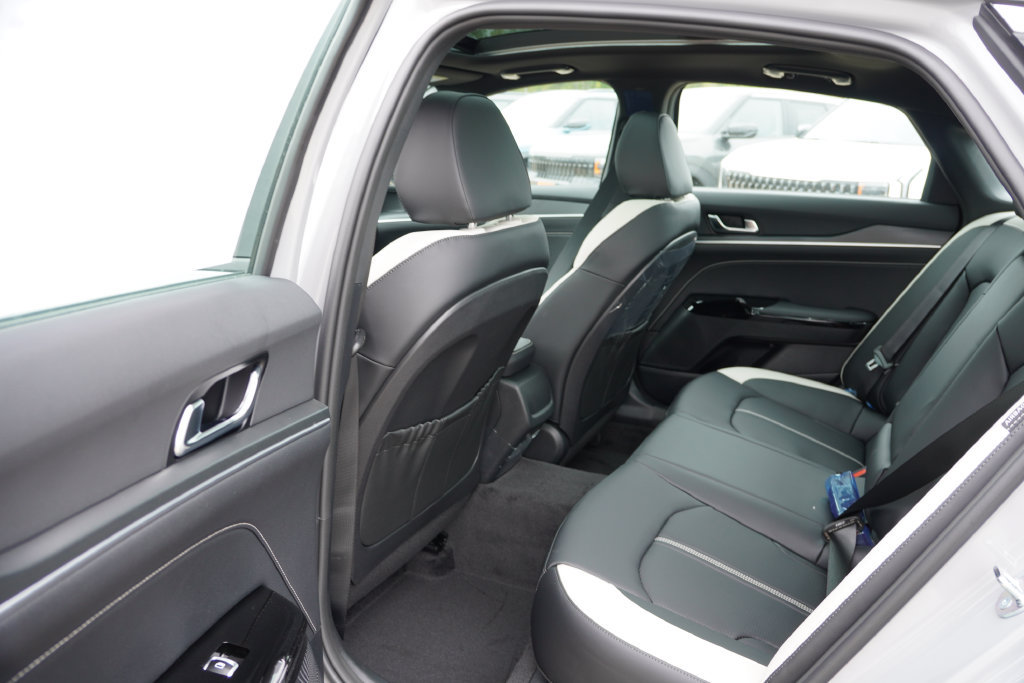 New 2027 Kia K5 GT-Line AWD/4WD image 11