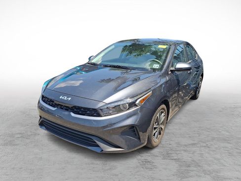 Used 2023 Kia Forte LXS w/ LXS Technology Package FWD image 1