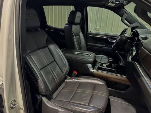 Used 2022 Chevrolet Silverado 1500 High Country image 24