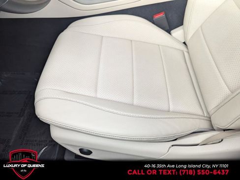 Used 2021 Mercedes-Benz GLE 350 w/ AMG Line Exterior image 12