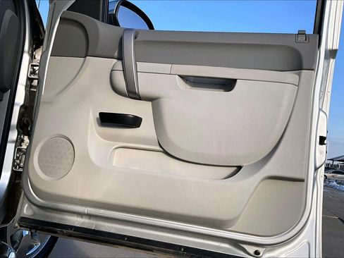 Used 2010 GMC Sierra 1500 SLE w/ Texas Edition image 24