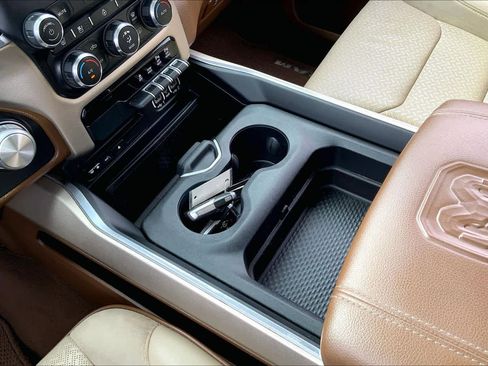 Used 2019 RAM 1500 Laramie image 15