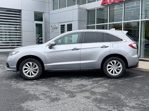 Used 2017 Acura RDX AWD image 3