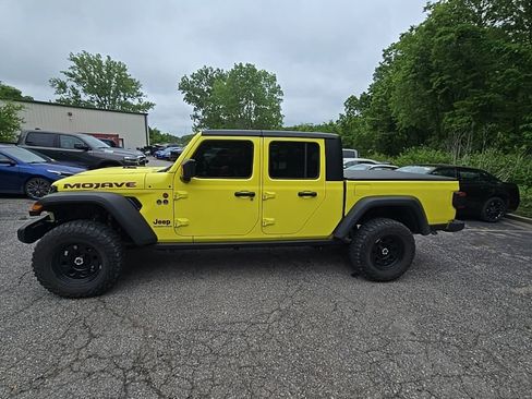 Used 2023 Jeep Gladiator Mojave w/ LED Lighting Group AWD/4WD image 3