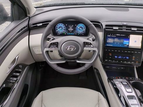 Used 2024 Hyundai Tucson Limited image 15