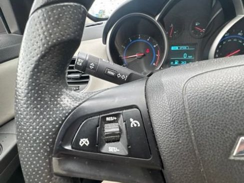 Used 2016 Chevrolet Cruze LT FWD image 22