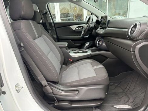 Certified 2023 Chevrolet Blazer LT w/ LPO, Black Grille Bar Package image 28