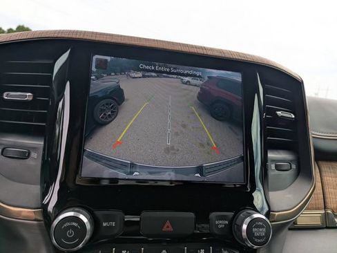 Used 2022 RAM 1500 Limited w/ Body Color Bumper Group AWD/4WD image 23