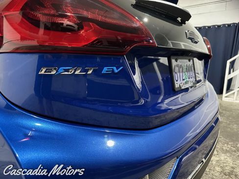 Used 2018 Chevrolet Bolt LT FWD image 39