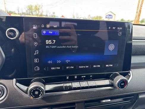 Used 2023 Chevrolet Colorado Trail Boss w/ Technology Package AWD/4WD image 16