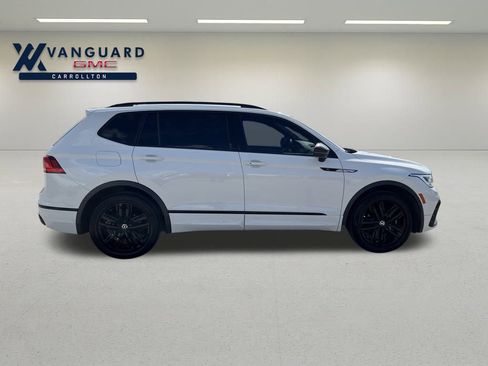 Used 2022 Volkswagen Tiguan SE R-Line image 8