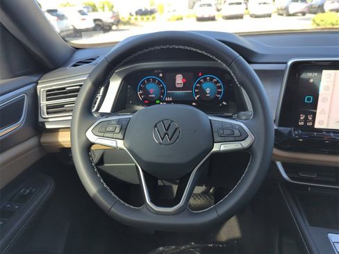 New 2026 Volkswagen Atlas Cross Sport SE image 21