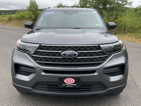 Used 2022 Ford Explorer XLT image 32