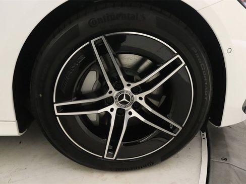 Used 2025 Mercedes-Benz E 350 4MATIC Sedan image 13