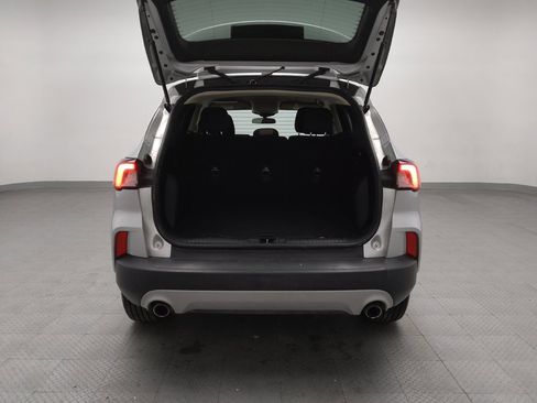 Used 2020 Ford Escape SE image 29