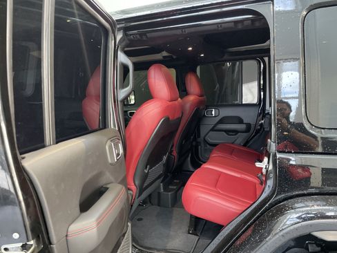 Used 2024 Jeep Wrangler Unlimited Rubicon 392 AWD/4WD image 19
