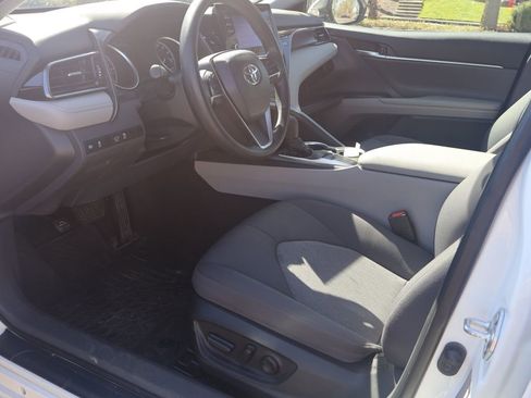 Used 2023 Toyota Camry LE FWD image 4