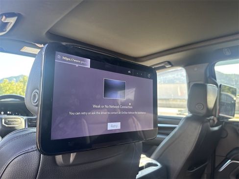 Used 2022 GMC Yukon XL Denali w/ Denali Ultimate Package image 14