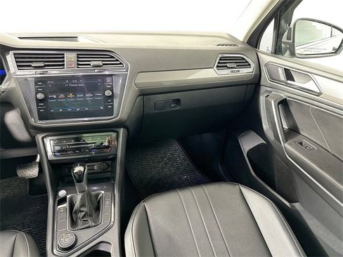Used 2022 Volkswagen Tiguan SE image 27