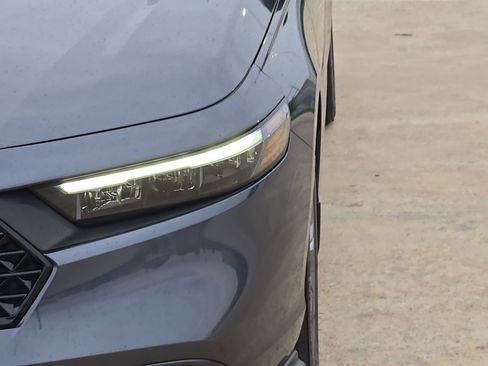 Used 2024 Honda Accord EX image 10