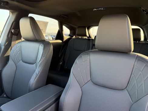 New 2026 Lexus RX 450h AWD image 18