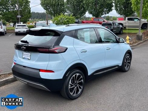 Used 2023 Chevrolet Bolt EUV Premier w/ Super Cruise Package FWD image 7
