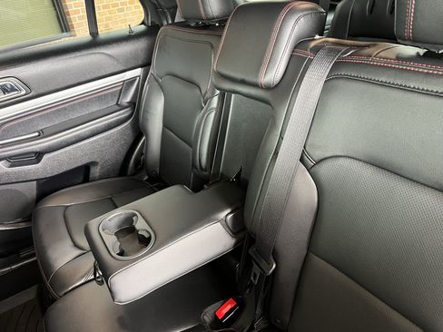 Used 2019 Ford Explorer Sport w/ Equipment Group 401A AWD/4WD image 19