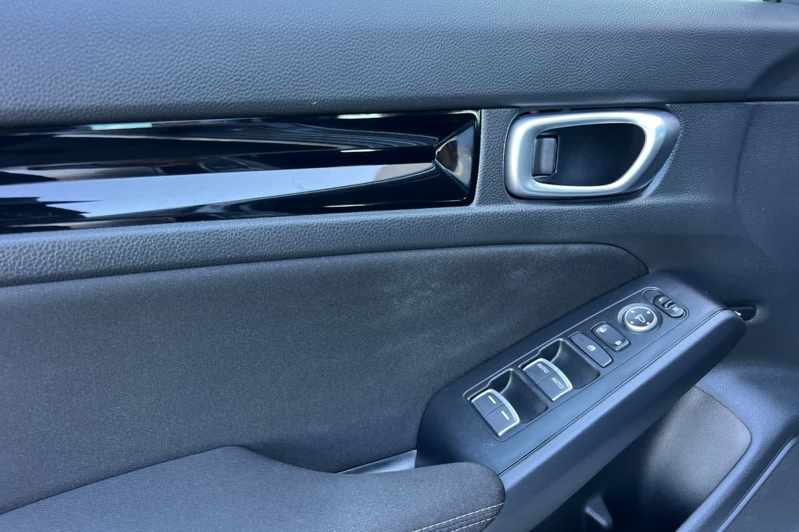 Used 2024 Honda Civic EX image 12