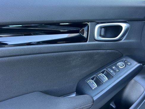 Used 2024 Honda Civic EX image 12