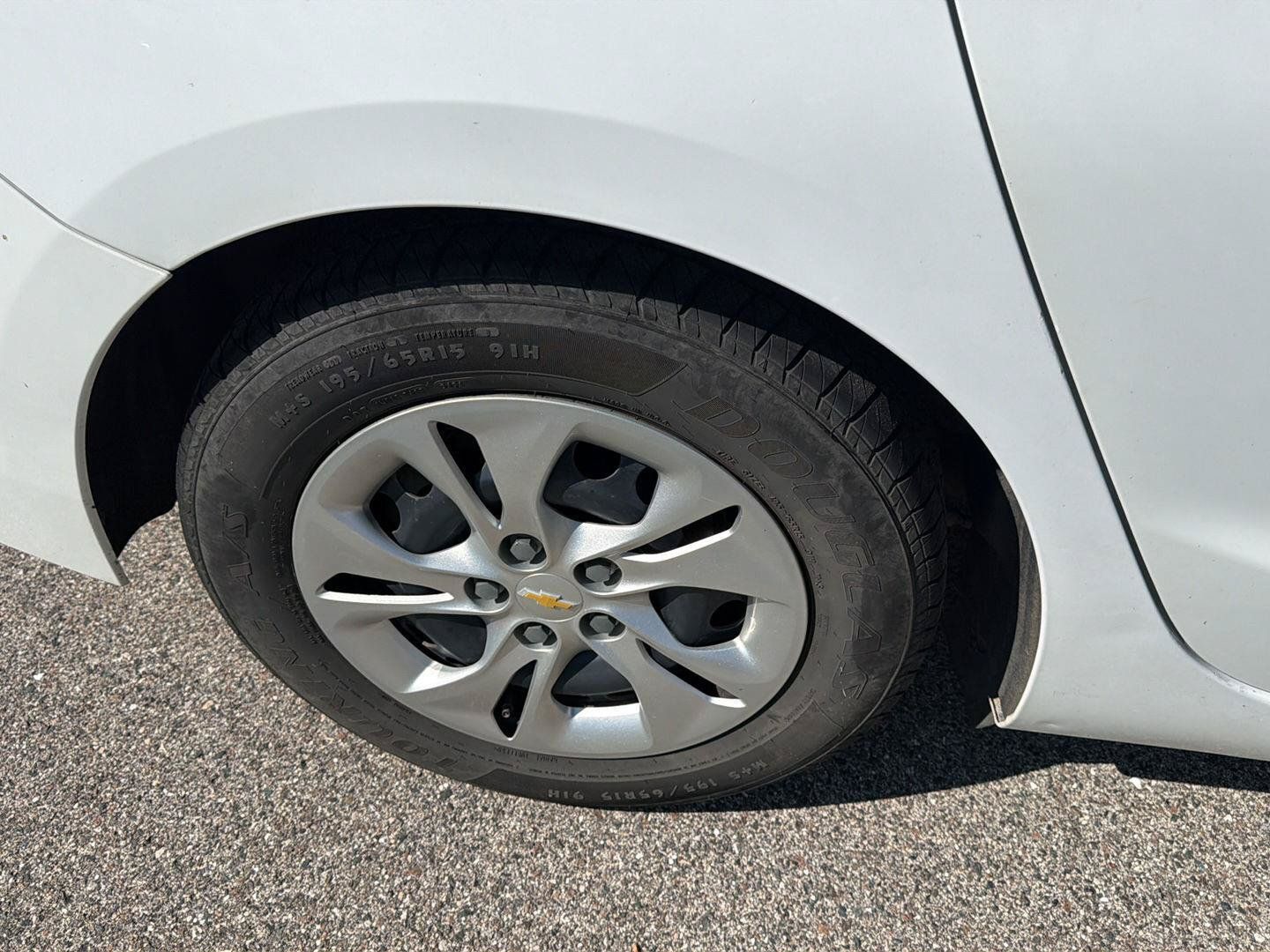 Used 2019 Chevrolet Cruze Sedan FWD image 10