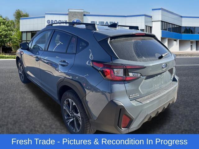 Used 2024 Subaru Crosstrek 2.0i Premium AWD/4WD image 3