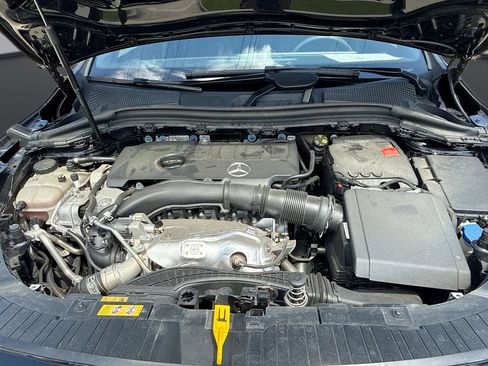 Used 2023 Mercedes-Benz GLA 250 image 14