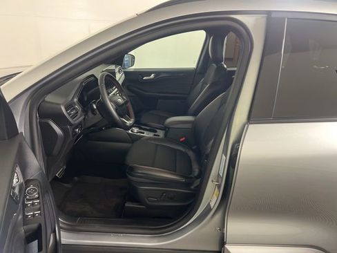 Used 2024 Ford Escape ST-Line w/ Tech Pack #1 image 17