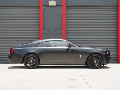 Used 2020 Rolls-Royce Wraith RWD image 4