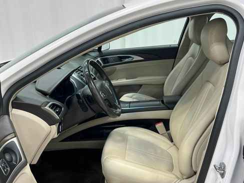 Used 2018 Lincoln MKZ Reserve w/ Climate Package FWD image 14