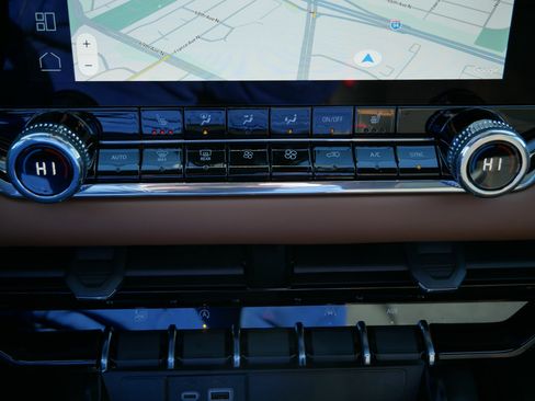 New 2026 GMC Canyon AT4 image 8