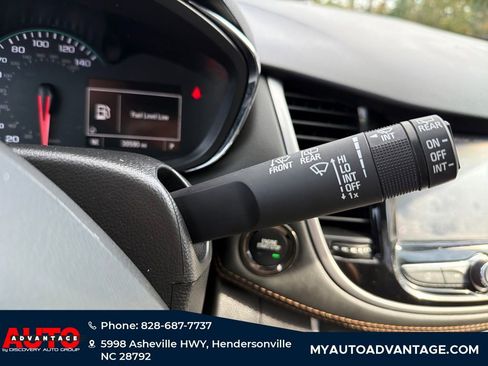 Used 2022 Chevrolet Trax LT w/ Driver Confidence Package image 23