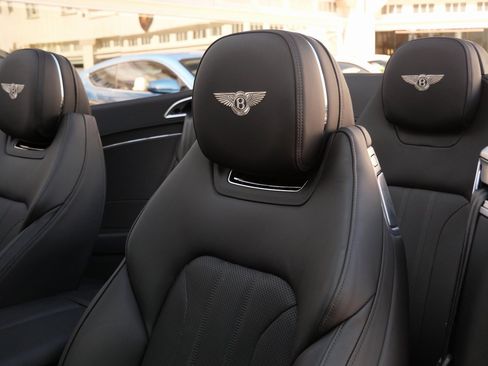 Used 2020 Bentley Continental GT image 17