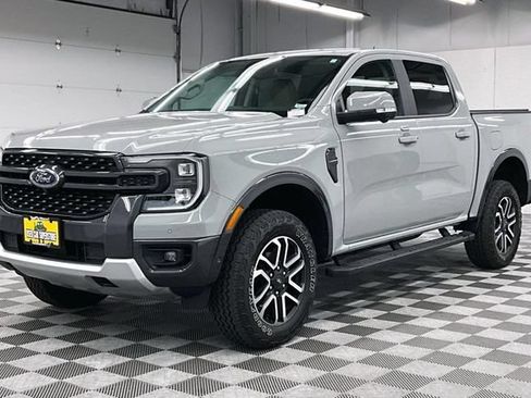 Used 2024 Ford Ranger Lariat w/ FX4 Off-Road Package AWD/4WD image 13