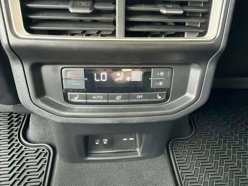 Certified 2026 Volkswagen Atlas SEL Premium R-Line AWD/4WD image 10