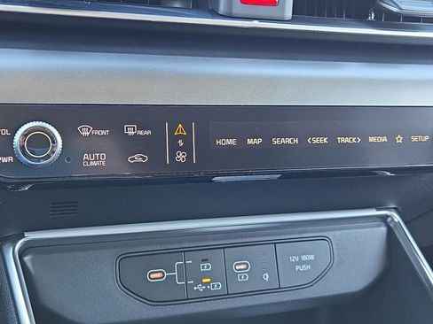 New 2026 Kia Carnival SX Prestige image 25