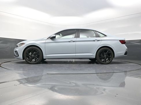 New 2026 Volkswagen Jetta SE image 22